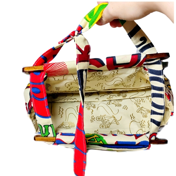 Global Graphic Tote Bag - Picture 3 of 4